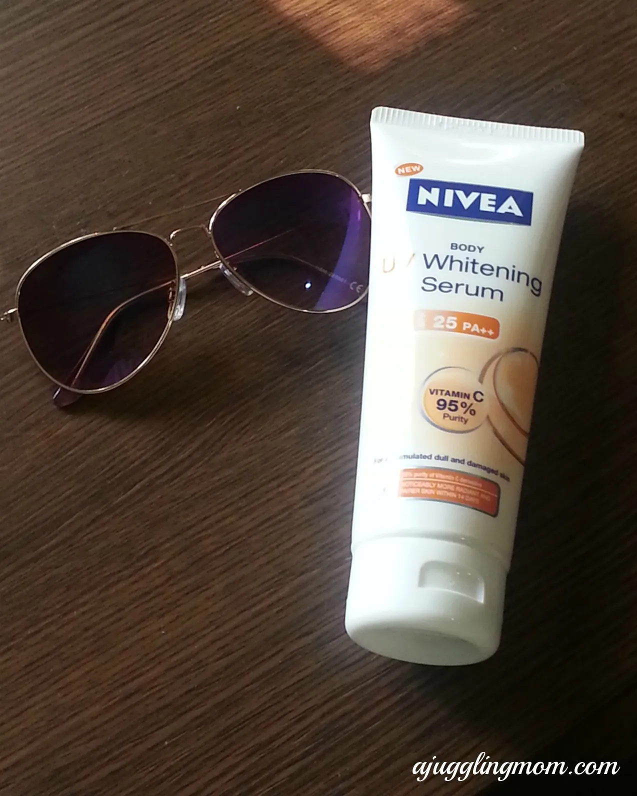 30437 nivea serum packaging