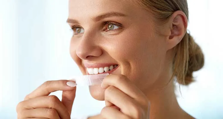 30513 whitening strips application