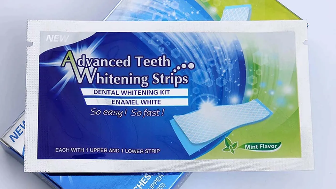 /img/30584-teeth-whitening-alternatives.webp