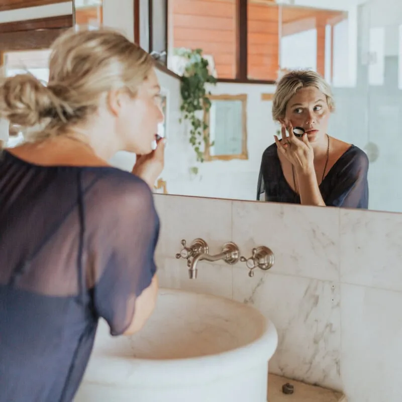 30635 red eye causes